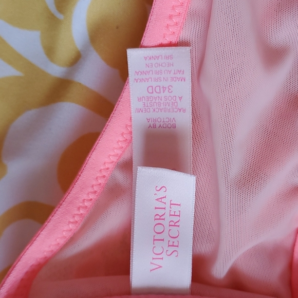 Victoria's Secret Racerback Demi 34DD - Picture 4 of 4
